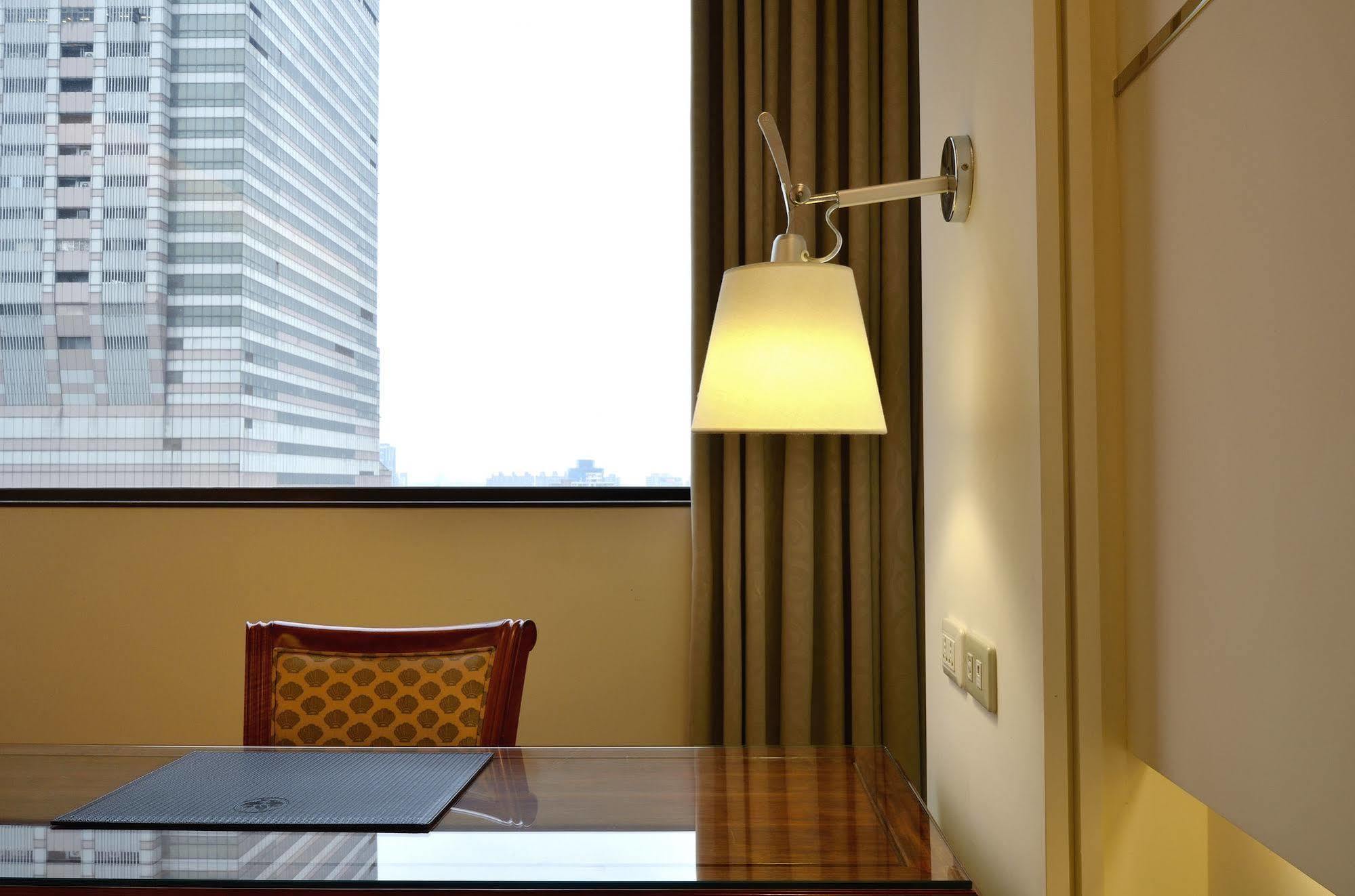 King'S Paradise Hotel Zhongli Exterior photo