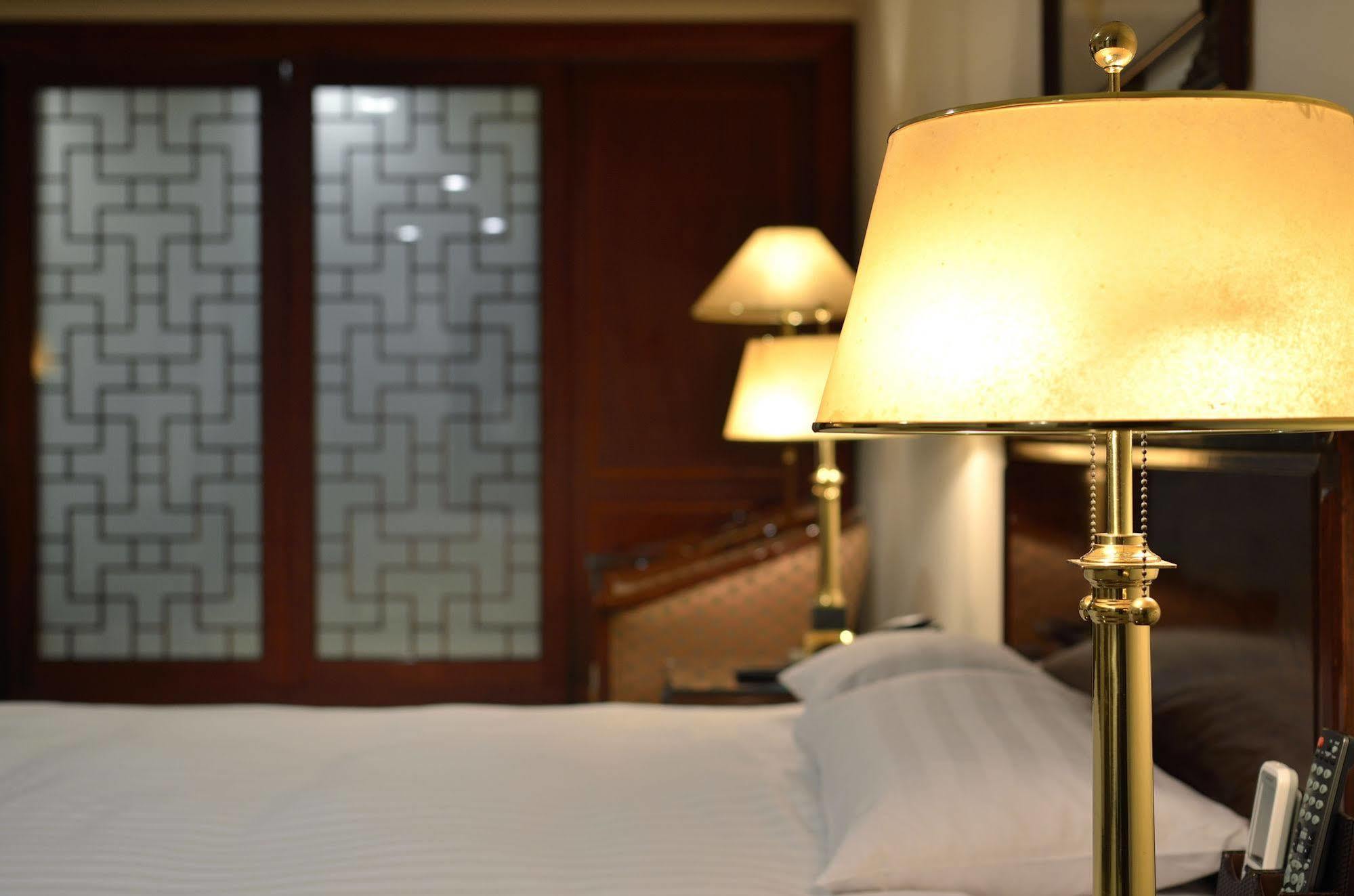 King'S Paradise Hotel Zhongli Exterior photo