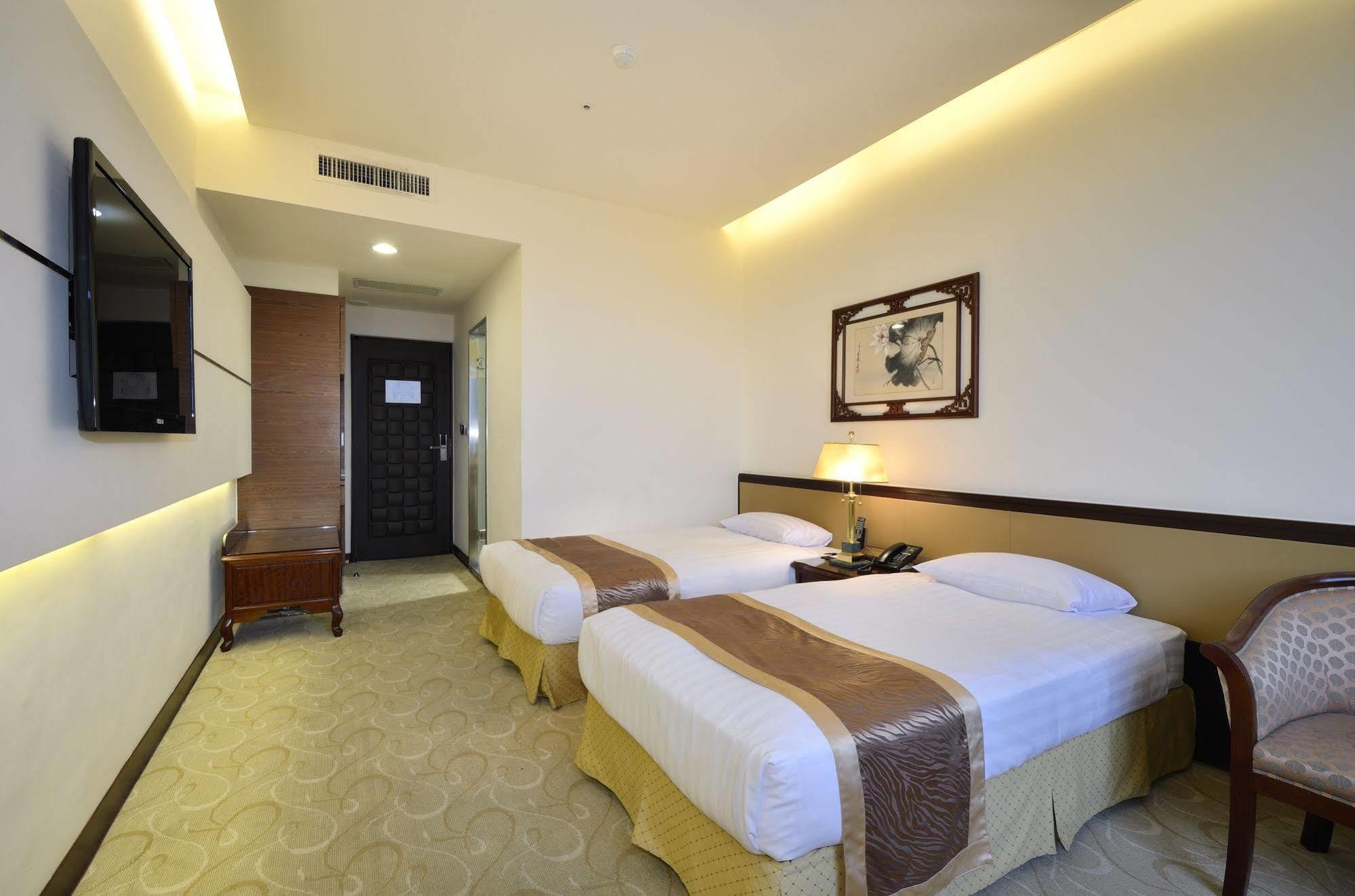 King'S Paradise Hotel Zhongli Exterior photo